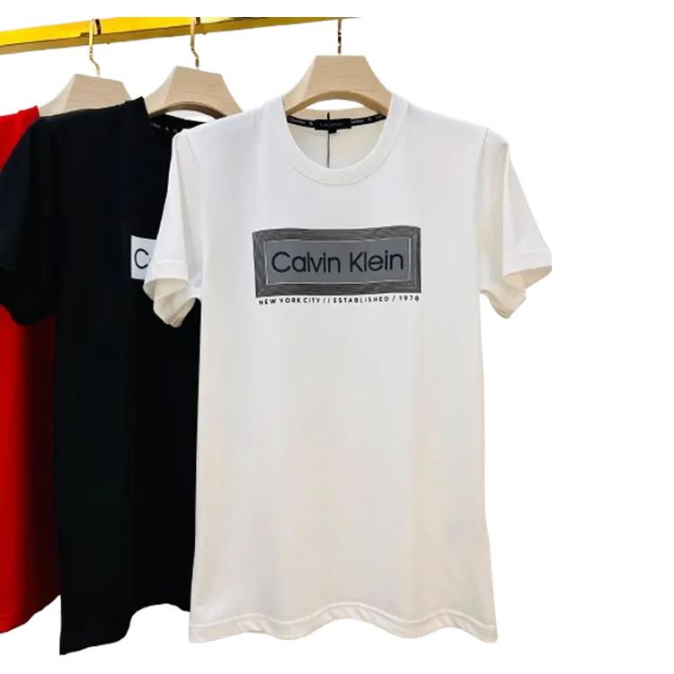 Polo Calvin Klein con Estampado Frontal