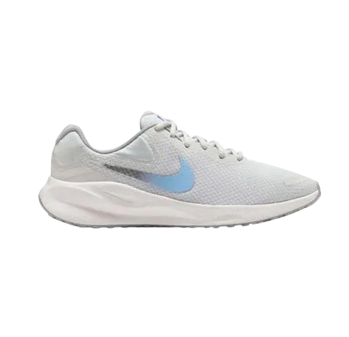NIKE REVOLUTION