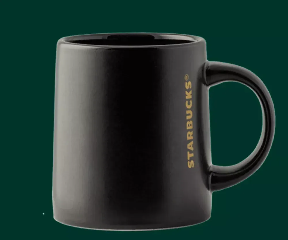 Taza Black edición 2025
